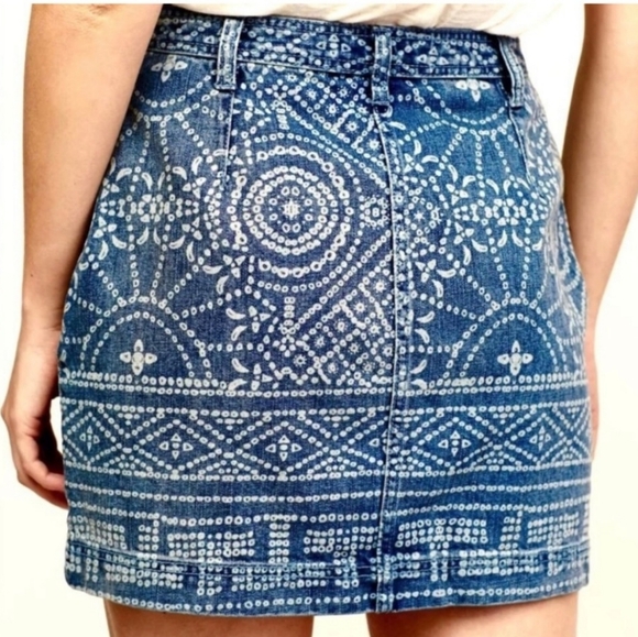 FREE PEOPLE School Daze Aztez Tribal Print Denim Skirt Size 8 - Picture 5 of 16